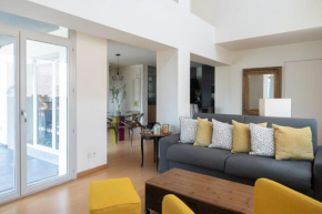 Spacious cocoon with terrace just outside Paris